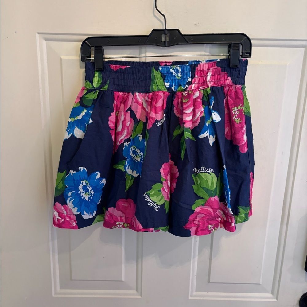 Hollister Navy Skater Skirt with Pink & Blue Floral Print - Picture 4 of 7